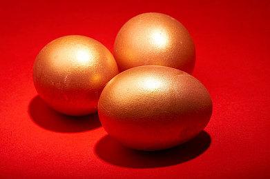 《绝地求生》严打外挂，安全区调整引关注